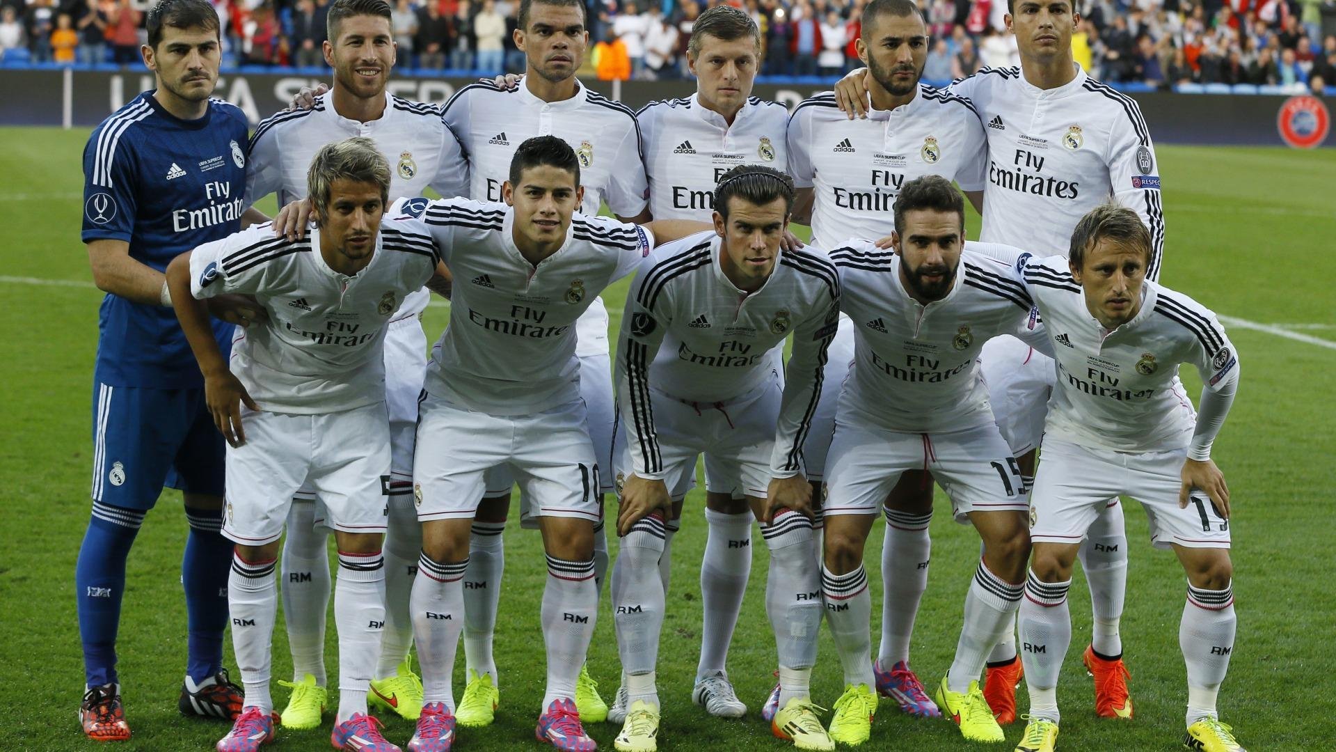 《FIFA》虚拟足球盛典，领略未来体育新未来！